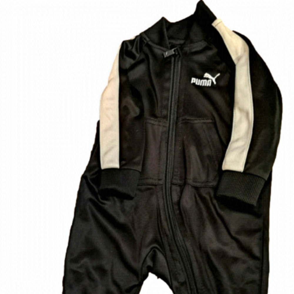 INFANT Puma Onesie size 3-6 months, track suit, onesie, sporty baby